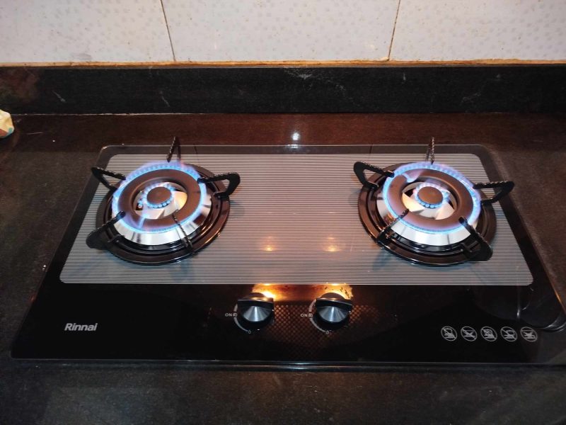 495268715 1023475956519807 904665813590640145 n - Bếp gas âm Rinnai RVB-2BG(L)N, chén đồng ngắt gas tự động