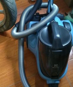 Máy Hút Bụi Electrolux EC31-2BB - 39