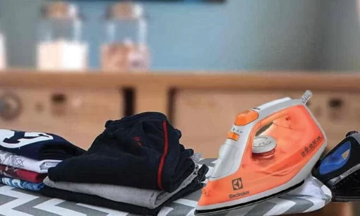 Bàn ủi hơi nước Electrolux ESI4007 - 3