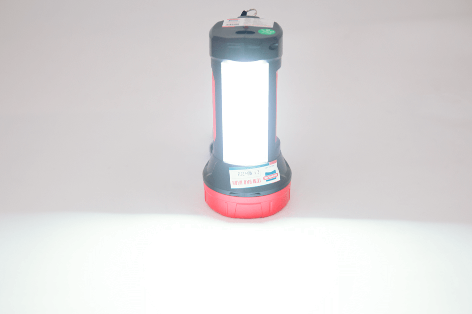 Đèn pin xách tay 2 chức năng Sunhouse SHE-8100 - 4