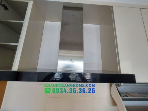 Máy hút mùi bằng thép không gỉ dạng ống 90cm Electrolux LFT769X - 3