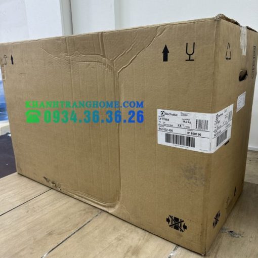 Máy hút mùi bằng thép không gỉ dạng ống 90cm Electrolux LFT769X - 71