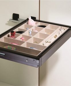 Kệ đựng đồ trang sức Grob