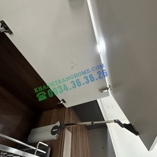 Tay nâng Blum HF22 560-710mm 20F2200 20F3500 - 23