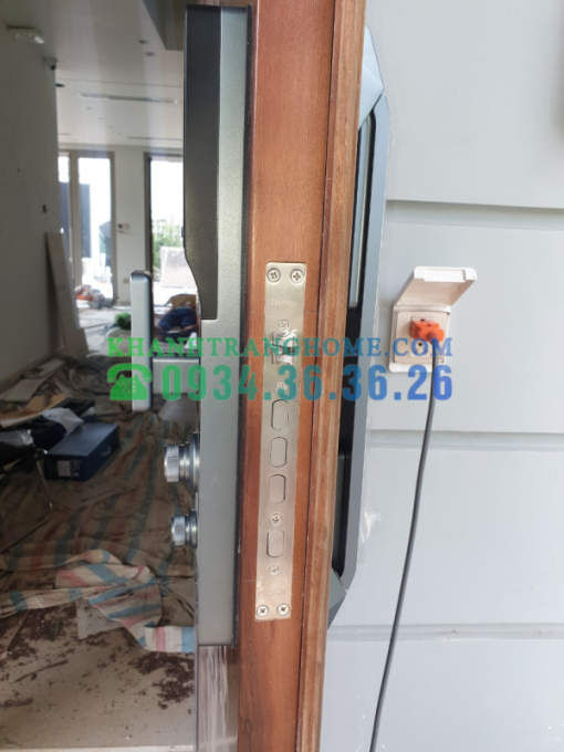 Khóa thông minh DEMAX SL968 CNC GREY tiêu chuẩn Đức - 11