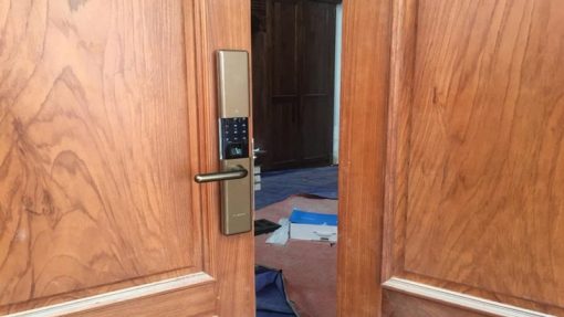 KHÓA CỬA VÂN TAY BOSCH ID 80 EU - 9