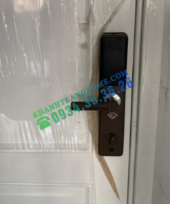 KHÓA CỬA VÂN TAY HUBERT HB CG59 AMBER GOLD - 18 KHÓA CỬA VÂN TAY HUBERT HB CG59 AMBER GOLD