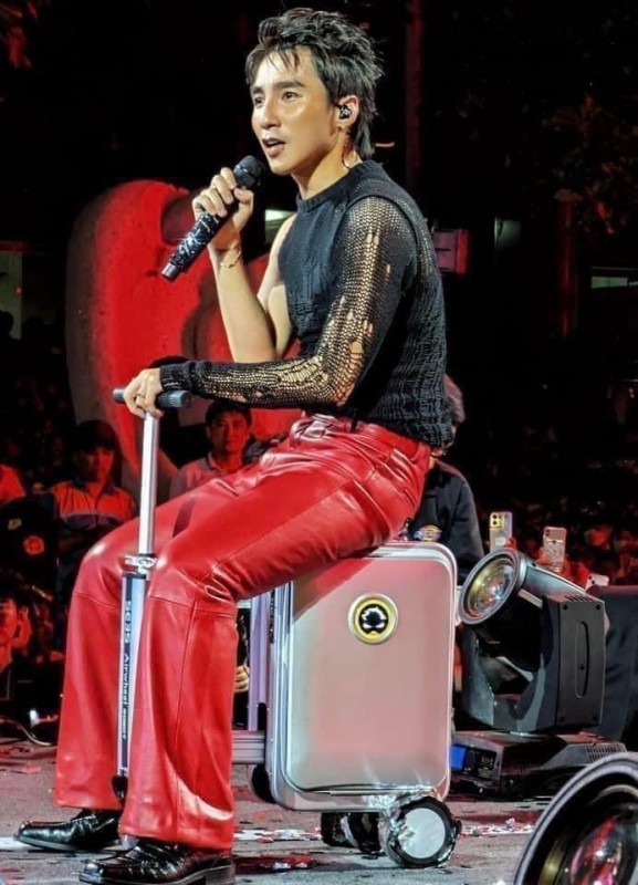 Vali điện Airwheel SE3S