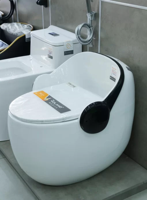 Bồn Cầu Một Khối Roland 136 - 5