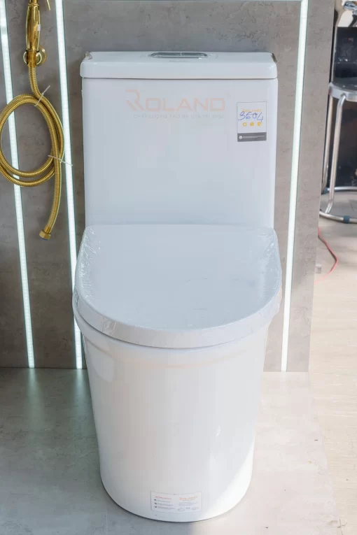 Bồn Cầu Một Khối Roland 3604 - 11