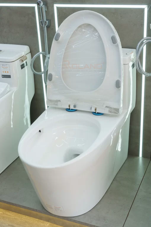 Bồn Cầu Một Khối Roland 3610 - 5