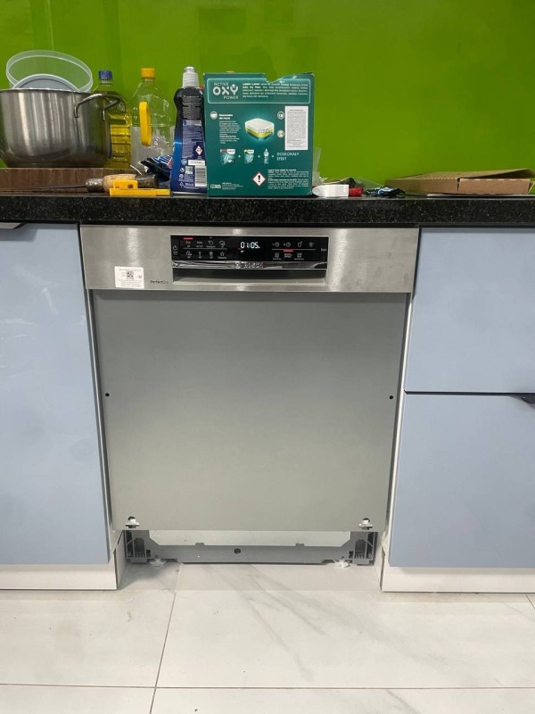 Máy Rửa Bát Bosch SMI6ZCS16E Series 6 Bán Âm - 140