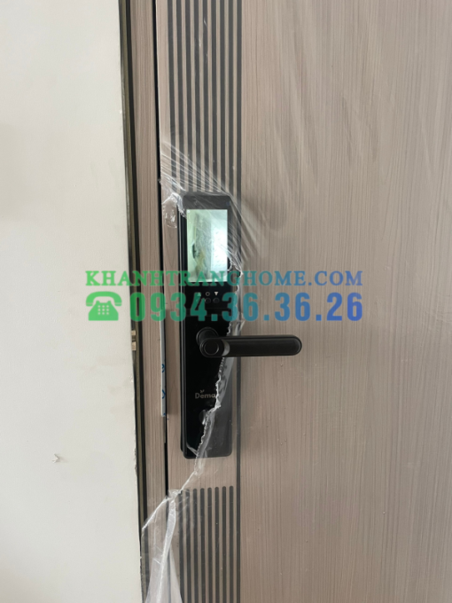 Khóa cửa vân tay DEMAX SL-C626 BL tiêu chuẩn Đức - 31
