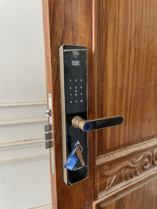 Khóa cửa vân tay DEMAX SL-C622 CG APP WIFI tiêu chuẩn Đức - 5