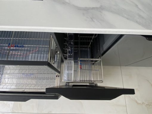 Tủ bếp inox cánh kính - 33