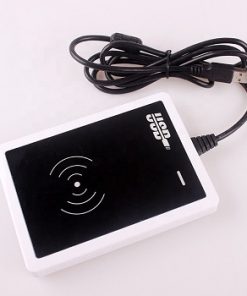 Đầu đọc thẻ Kassler thông minh – Phần mềm quản lý khách sạn là giải pháp hiệu quả cho việc tạo và quản lý thẻ từ, rất phù hợp cho các cơ sở lưu trú như khách sạn và nhà trọ. Sản phẩm này giúp kiểm soát và quản lý khóa cửa ra vào một cách dễ dàng, mang lại sự tiện lợi và hiệu suất cao trong công tác quản lý. Thông Số Nổi Bật: Khả Năng Quản Lý: Hỗ trợ lên đến 100 thẻ từ, giúp quản lý nhiều khóa cửa và người dùng trong cùng một hệ thống. Quản Lý Linh Hoạt: Cho phép điều khiển việc đóng mở khóa dưới quyền quản lý của khách sạn hoặc nhà trọ, mang lại sự chủ động và tiện lợi hơn so với hệ thống cửa truyền thống. Ứng Dụng Rộng Rãi: Phù hợp cho các môi trường có nhu cầu kiểm soát ra vào cao, giúp nâng cao tính an toàn và bảo mật cho khách hàng. Đầu đọc thẻ Kassler thông minh – Phần mềm quản lý khách sạn