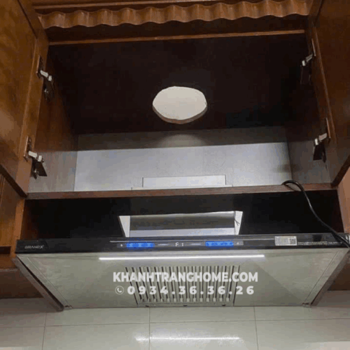 Máy hút mùi áp tường GrandX GX H70T81B