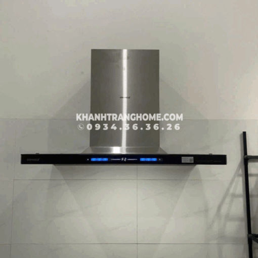 Máy hút mùi áp tường GrandX GX H70T81B