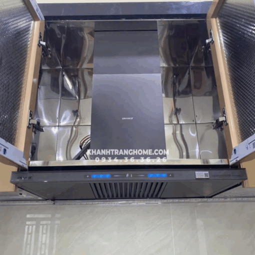 Máy hút mùi áp tường GrandX GX H70T81G