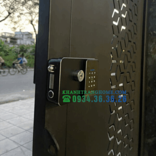 Khóa cửa cổng Kassler KL-579 CNC Silver Grey App