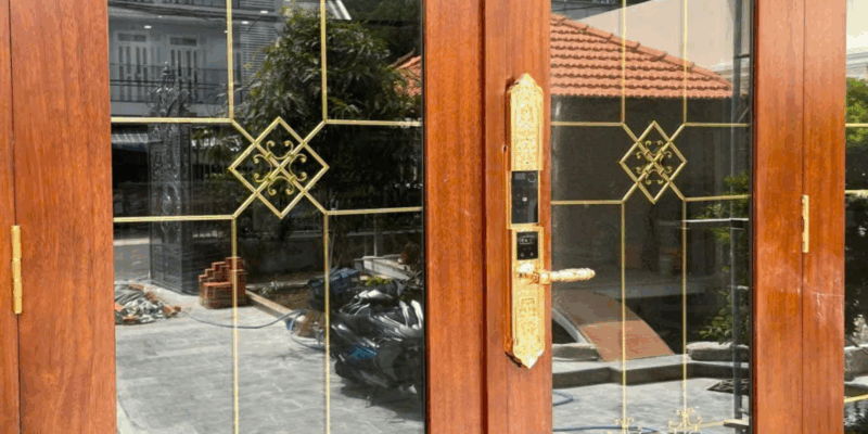 Review khóa đại sảnh Demax EL986 Gold: có thực sự sang trọng và an toàn? - 4 Review khóa đại sảnh Demax EL986 Gold: có thực sự sang trọng và an toàn?