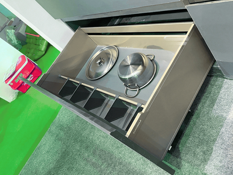 GIÁ XOONG NỒI CHAMPAGNE EUROGOLD EUM5070